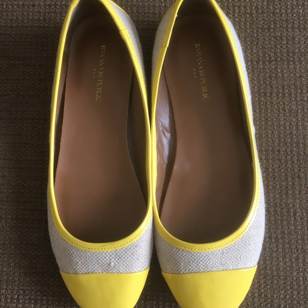 Yellow flats. - Picture 2 of 6